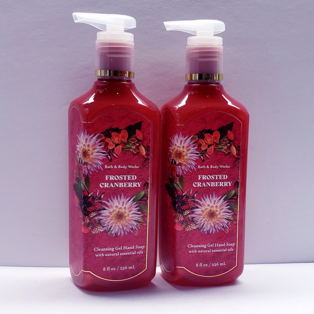 Bath & Body Works FROSTED CRANBERRY Gentle Gel Hand Soap, 8 oz (2 pcs)